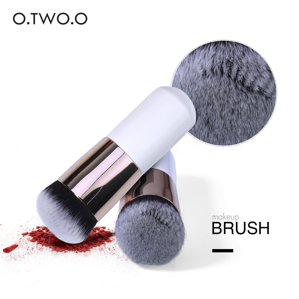 O.TWO.O Blush Brush