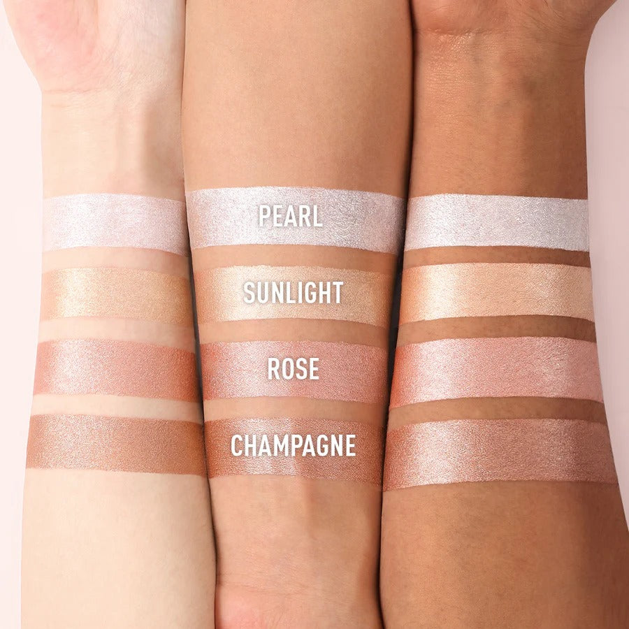 O.TWO.O Ultra Creamy Liquid Highlighter