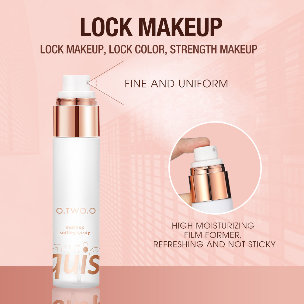O.TWO.O Glass Skin Refreshing Setting Spray - 50ml