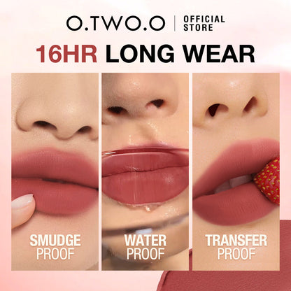 O.TWO.O Silky Smooth Moisturizing Lip Mud